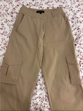Dynamite Women's Khaki Wide-Leg Cargo Pants